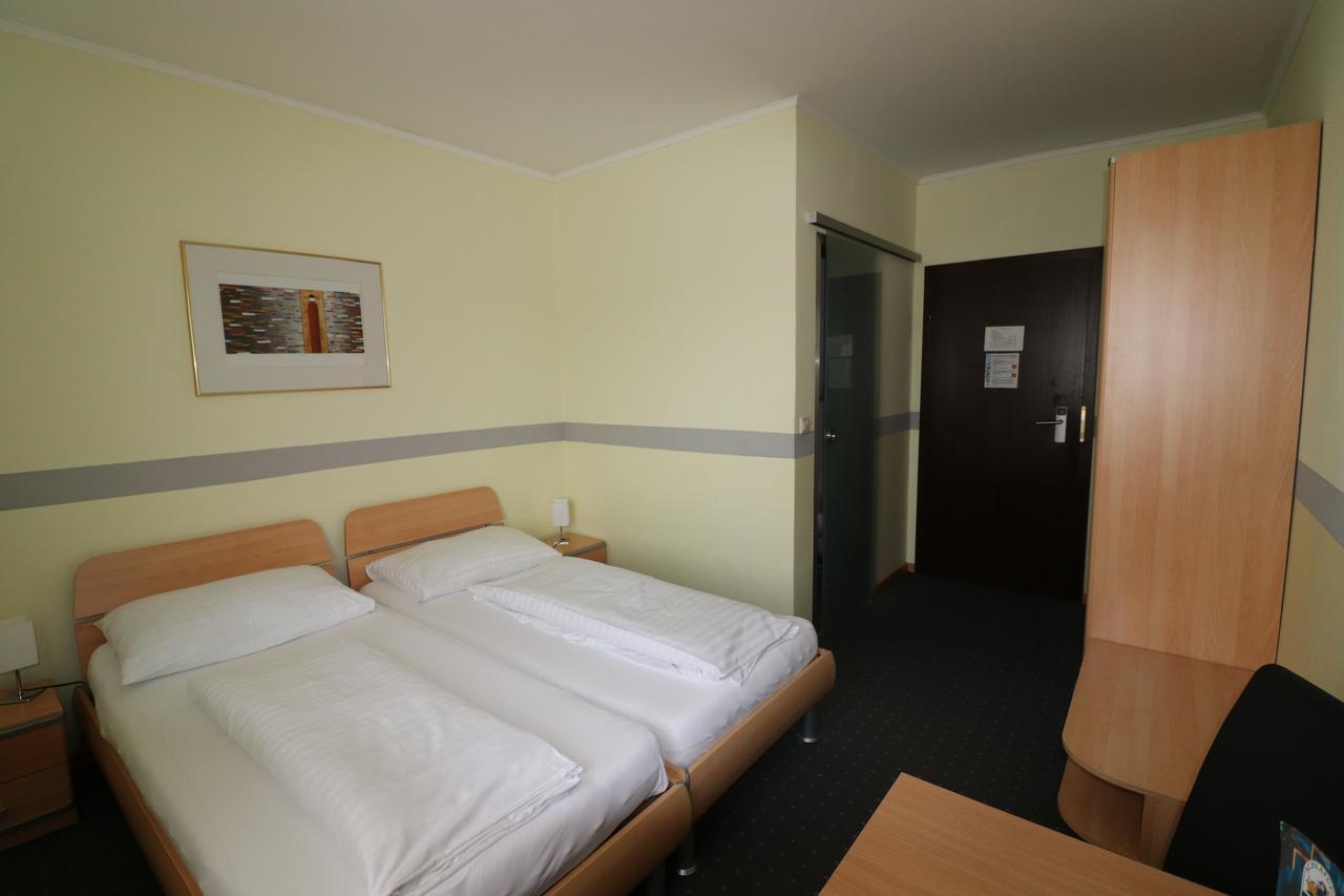 Schlafgut Hotel Sankt Poelten Ngoại thất bức ảnh