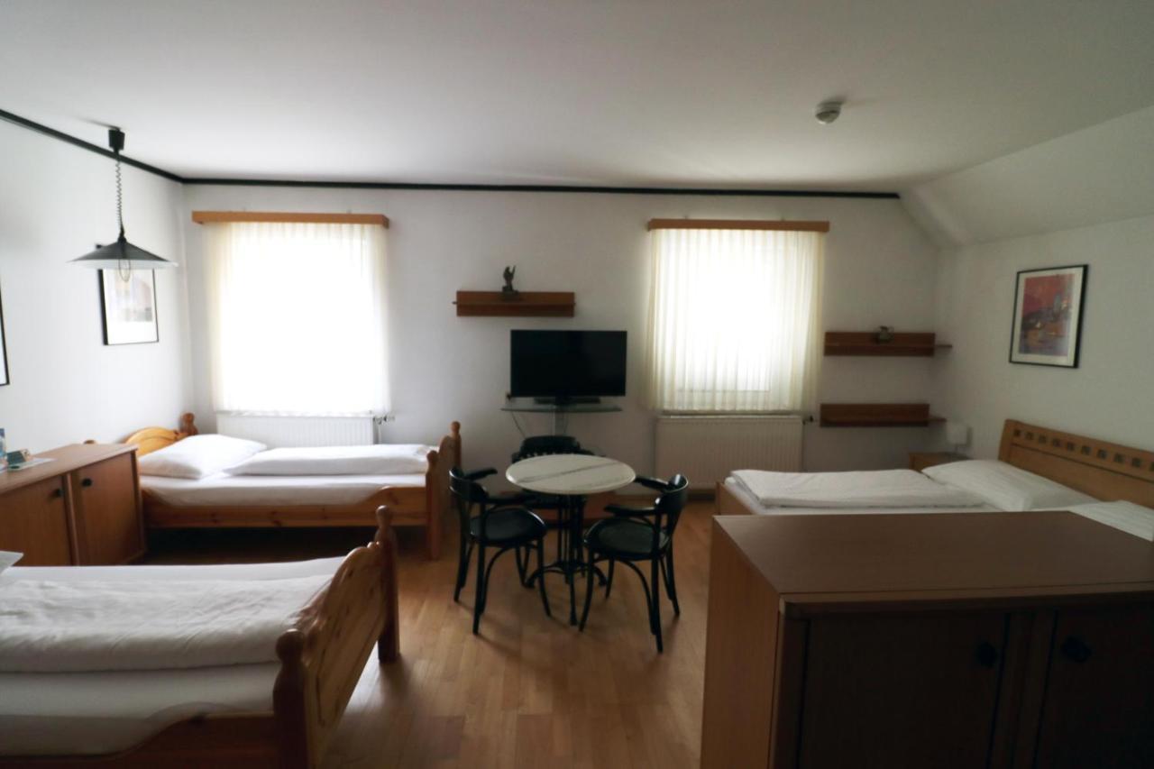 Schlafgut Hotel Sankt Poelten Ngoại thất bức ảnh